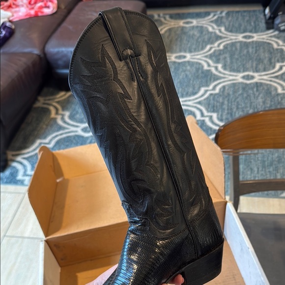 Black Justin Cowboy Boots - Picture 9 of 13